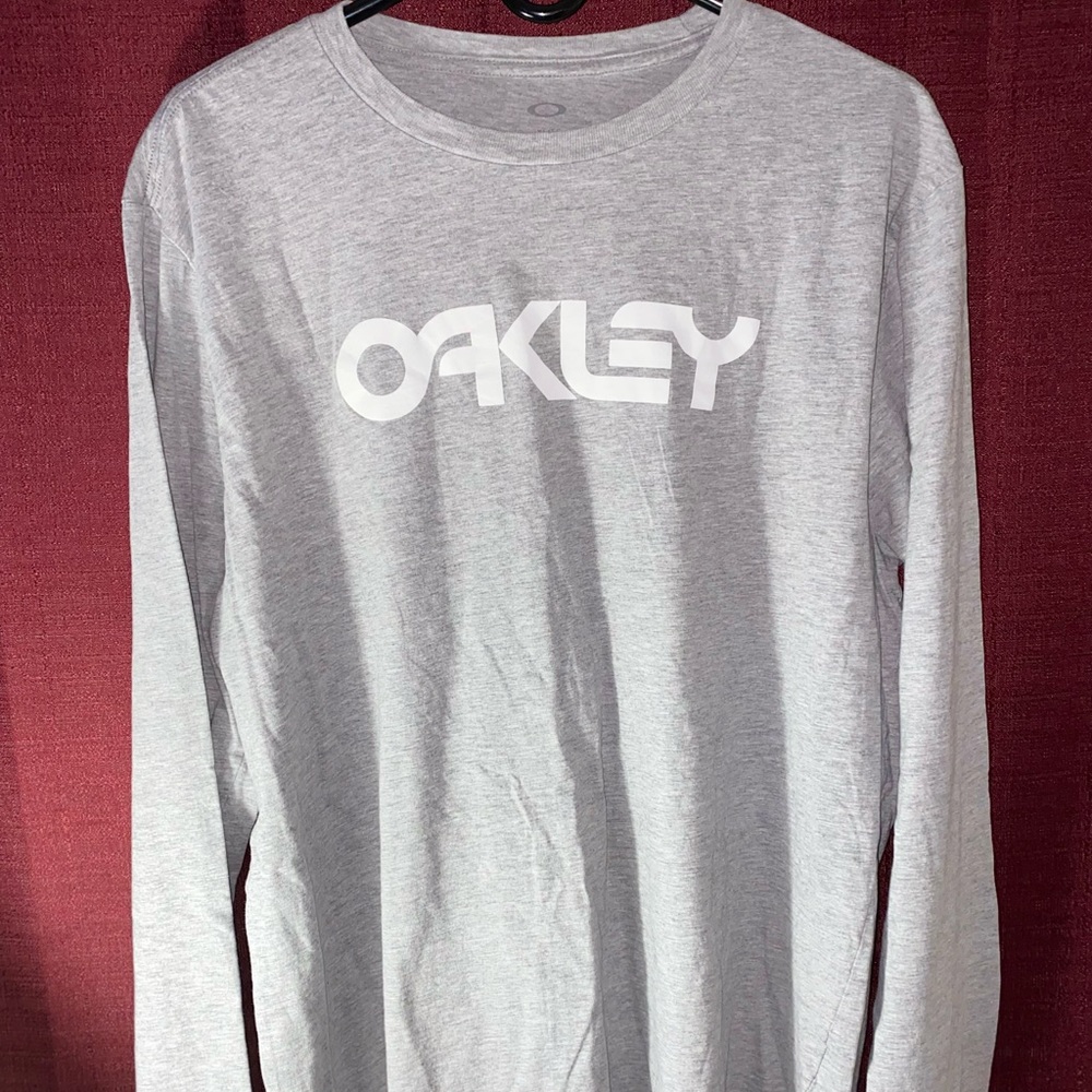 Oakley Long- Sleeve shirt